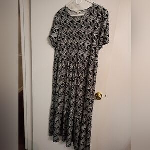 Boden Black and White Maxi Dress Size 16/18